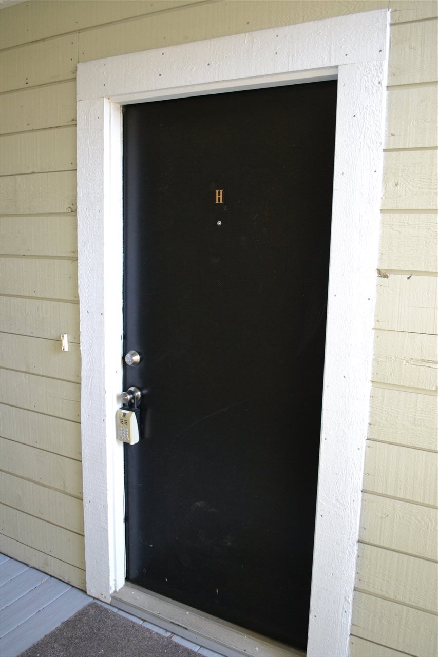 1342 Hunters Road, Unit H Harrisonburg, VA 22801 - Photo 4 of 30 Gallery Image 4