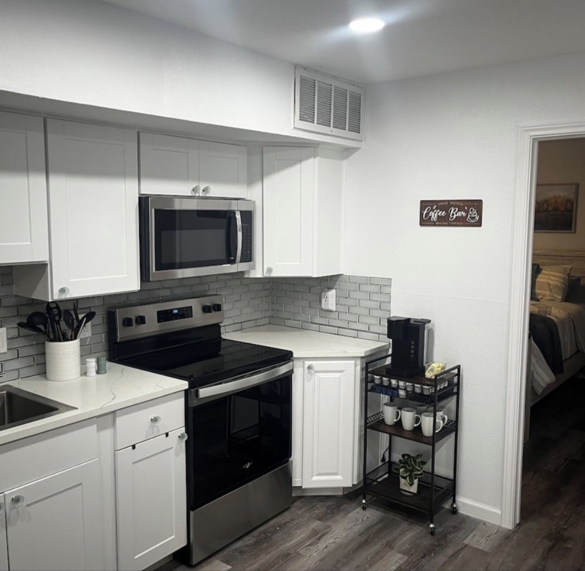 12900 Walden Road, Unit 523 Montgomery, TX 77356 - Photo 3 of 11 Kitchen View