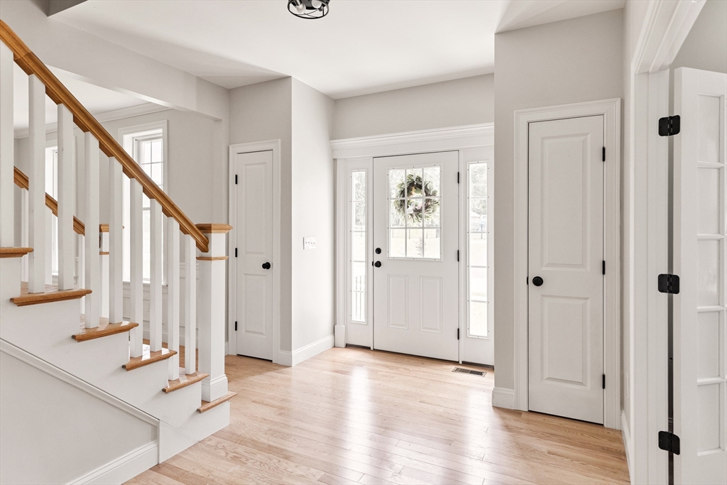3 Abby Road North Grafton, MA 01536 - Photo 5 of 42