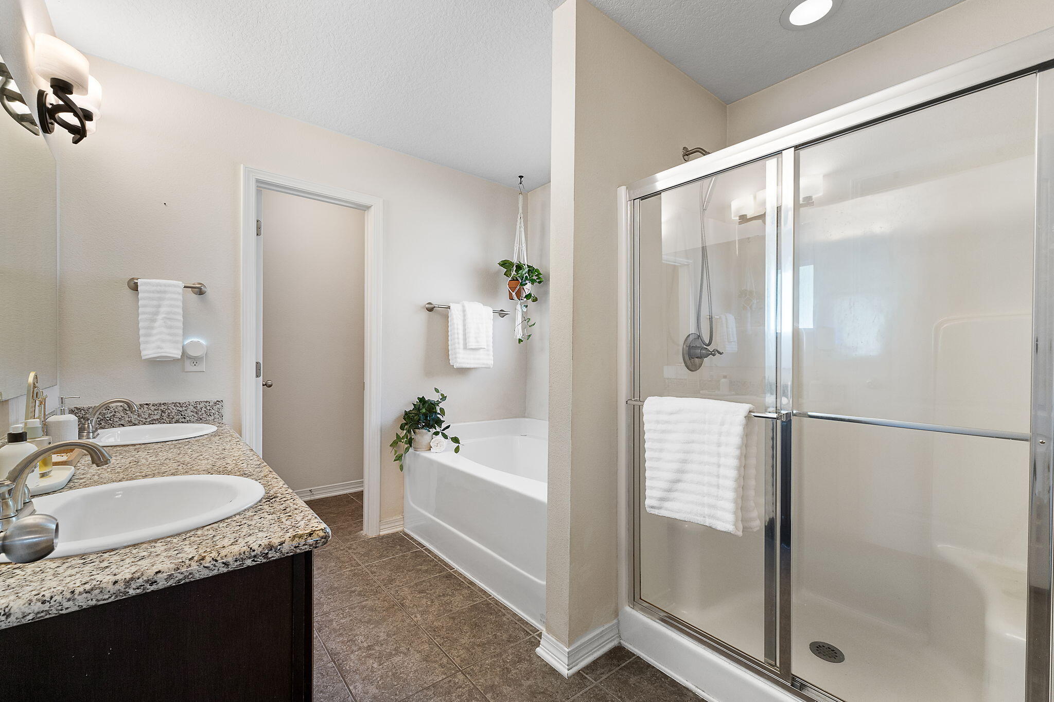 2322 Duncan Ridge Drive Navarre, FL 32566 - Photo 18 of 32 Master Bathroom