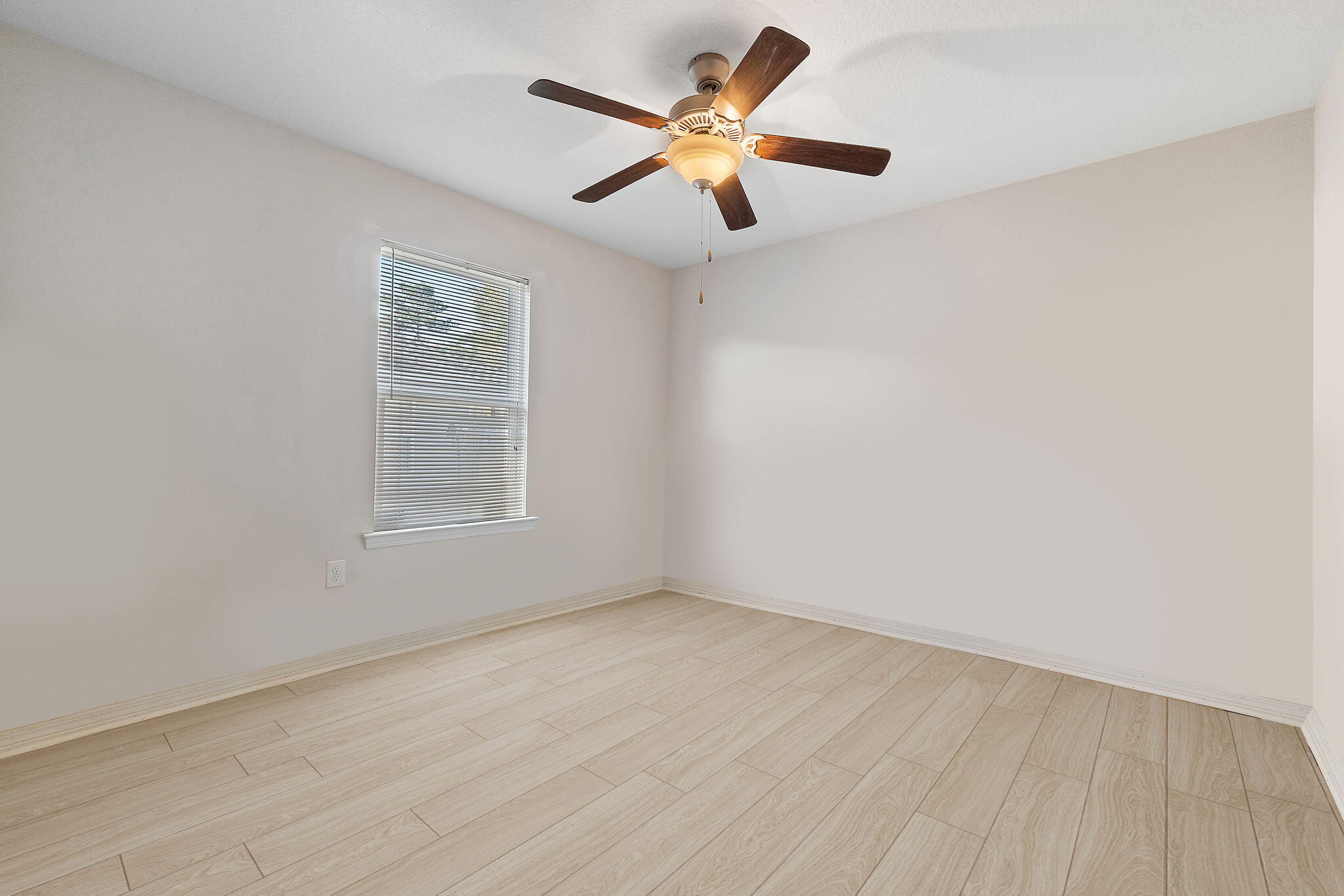 2322 Duncan Ridge Drive Navarre, FL 32566 - Photo 21 of 32 When bedroom 2 is empty