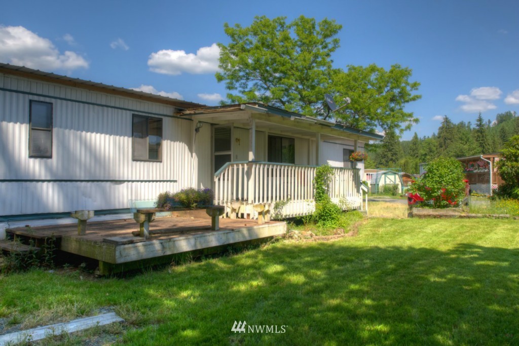 32501 Northeast 50th Street, Unit 6 Carnation, WA 98014 - Photo 2 of 12