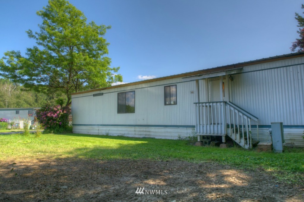 32501 Northeast 50th Street, Unit 6 Carnation, WA 98014 - Photo 3 of 12