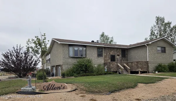 $538,500 | 528 5th Street, Marbleton, WY 83113