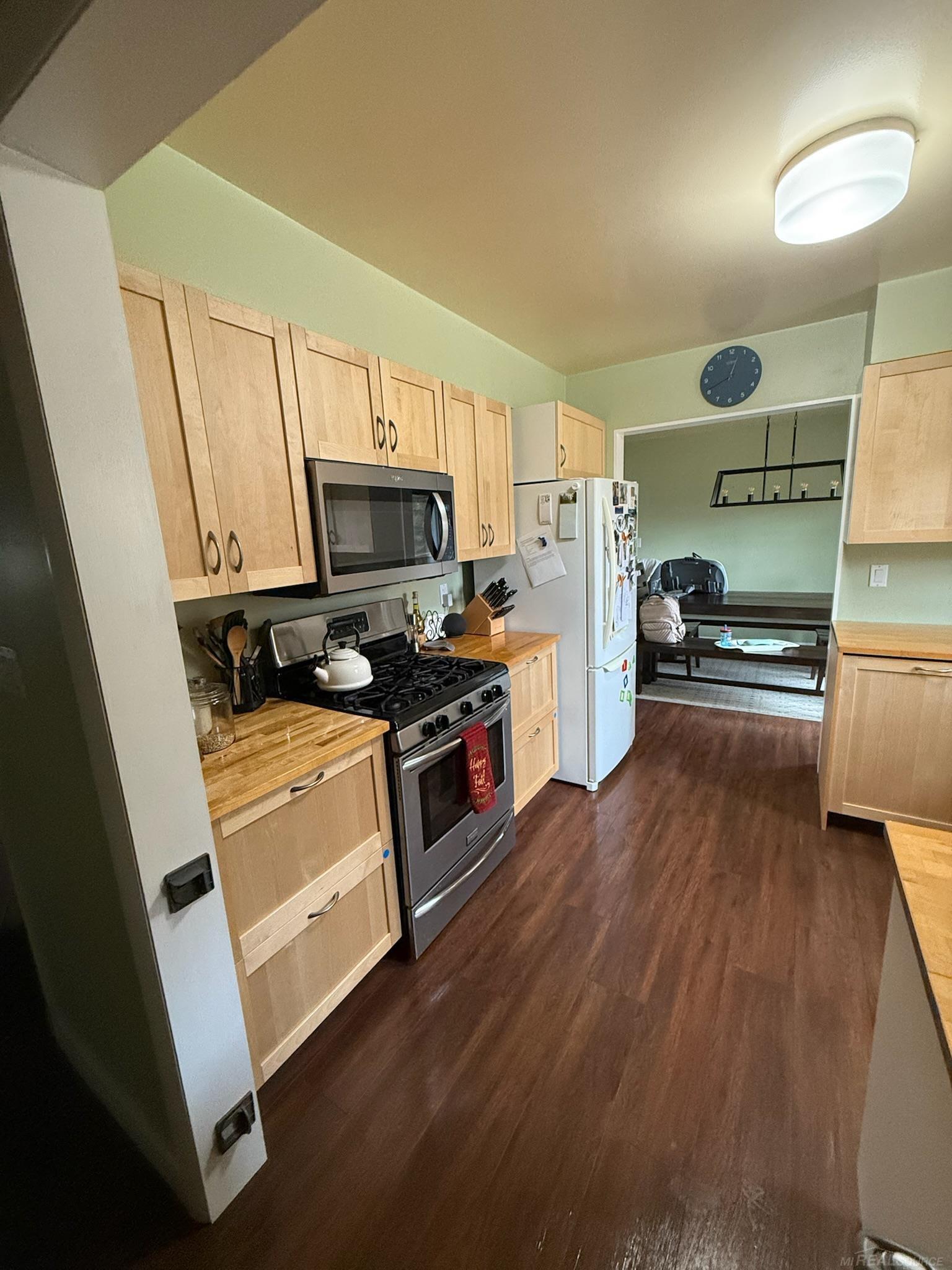 8549 Oakside Street Portage, MI 49002 - Photo 14 of 39