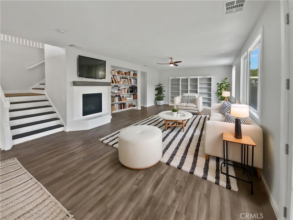 29176 Dentaria Way Murrieta, CA 92563 - Photo 2 of 34 Staged Photo