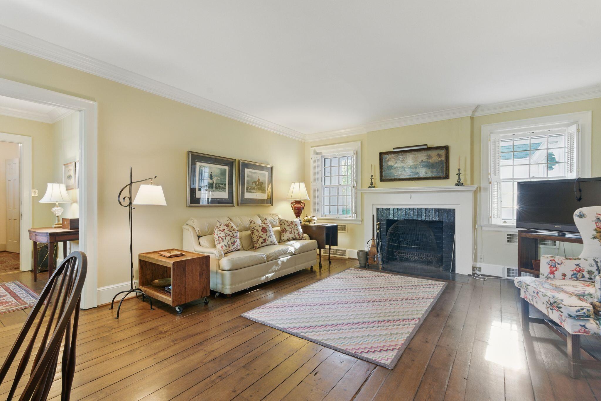 216 Ridgeway Road Lexington, KY 40502 - Photo 35 of 67 12_Photo_007