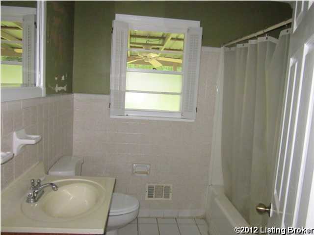 7813 Bluebonnet Road Louisville, KY 40258 - Photo 4 of 12 Additional Photo