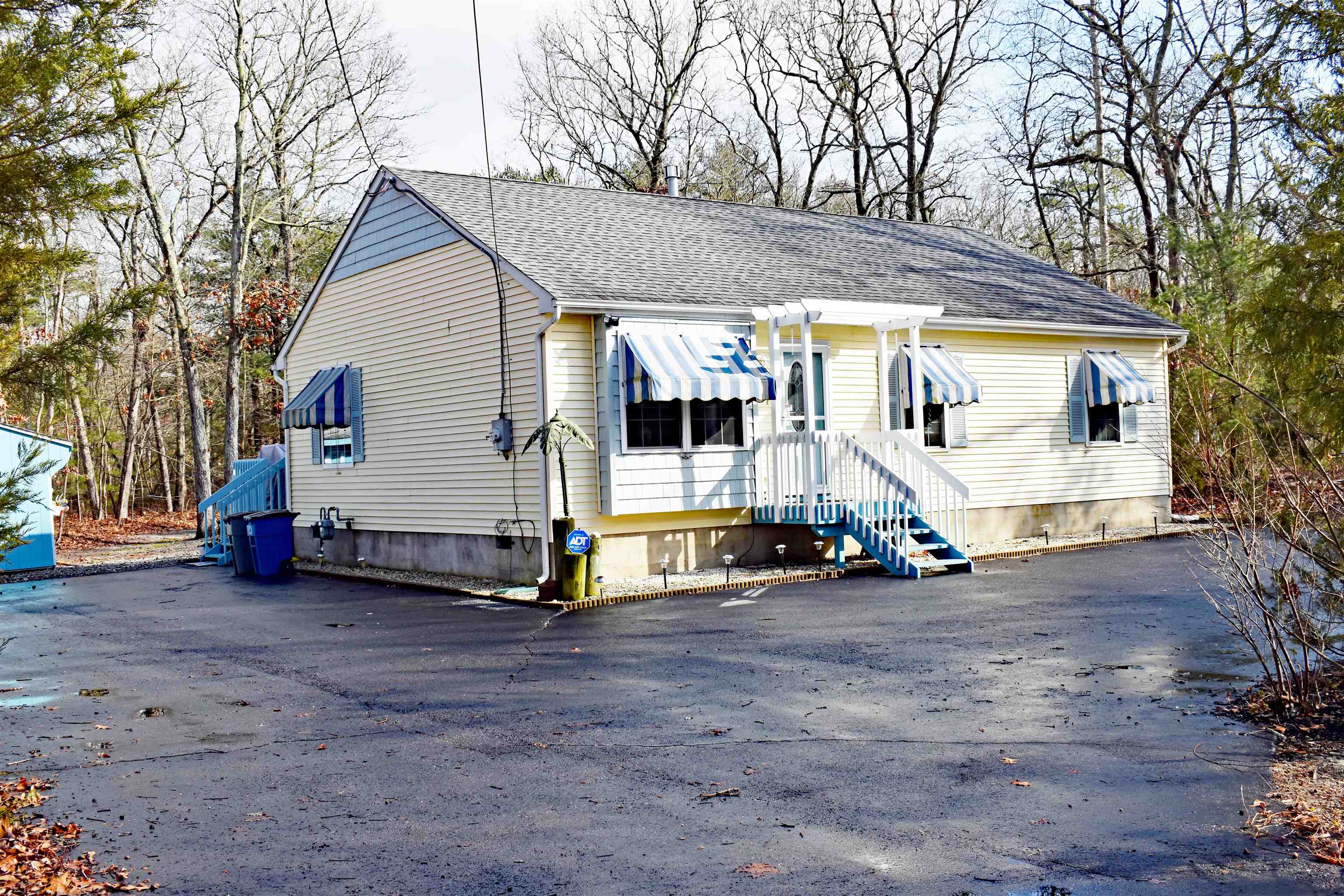 228 Woodbine Ocean View Road Ocean View, NJ 08230 - Photo 2 of 26 Gallery Image 2
