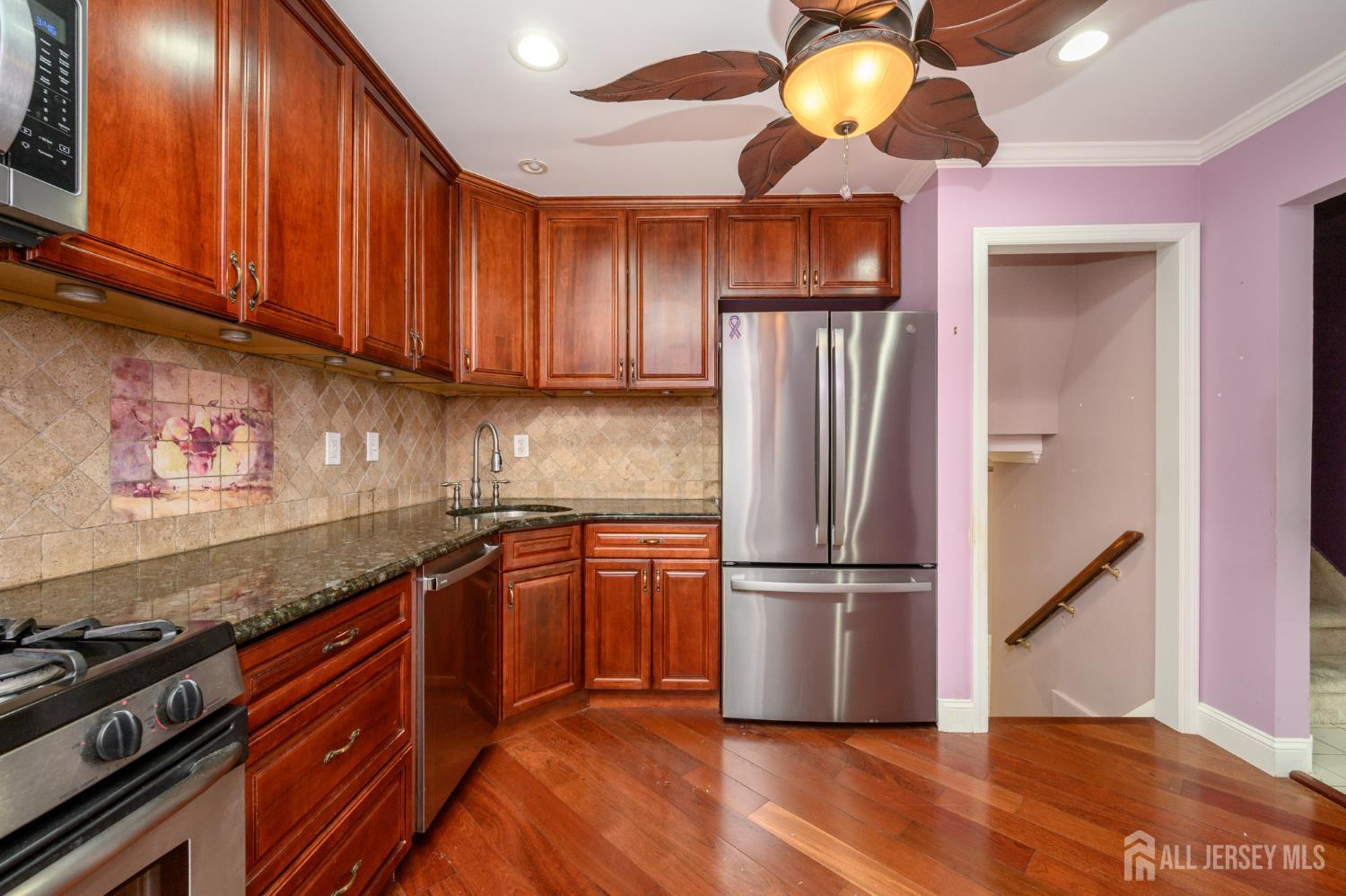 317 Libourel Road South Plainfield, NJ 07080 - Photo 12 of 40