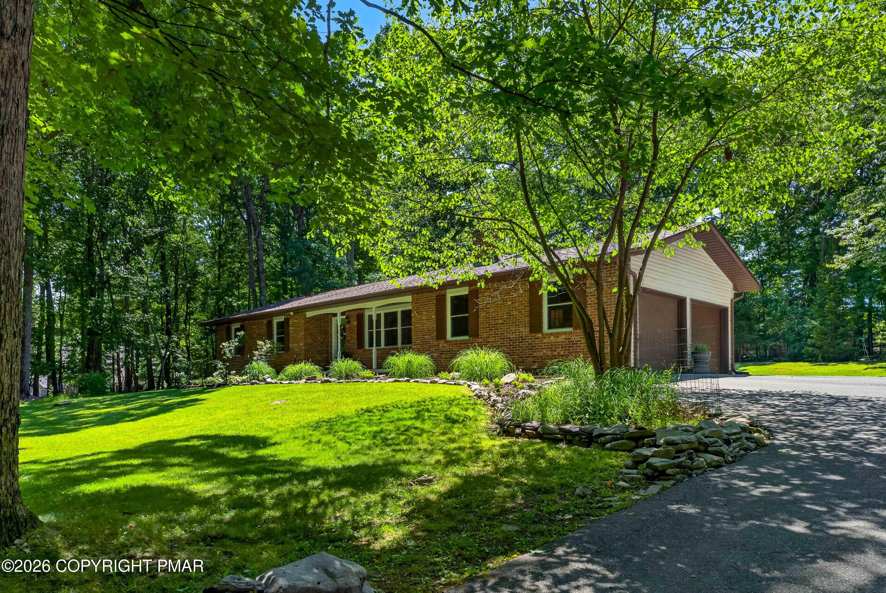 400 Ridge Circle Cresco, PA 18326 - Photo 1 of 58 400 Ridge Circle, Cresco, PA-04