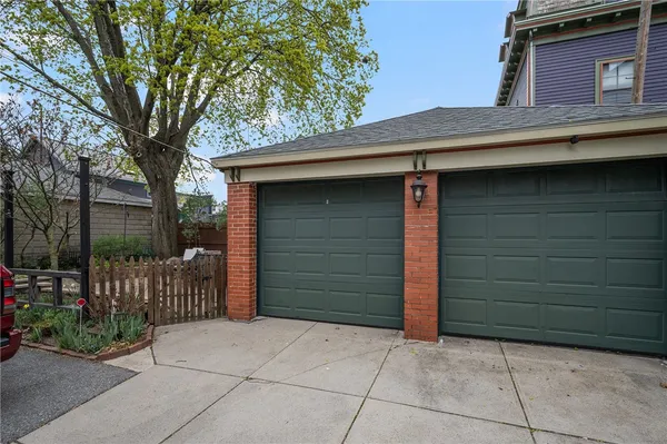 $2,250 | 22 Sycamore Street, Unit 1, Providence, RI 02909