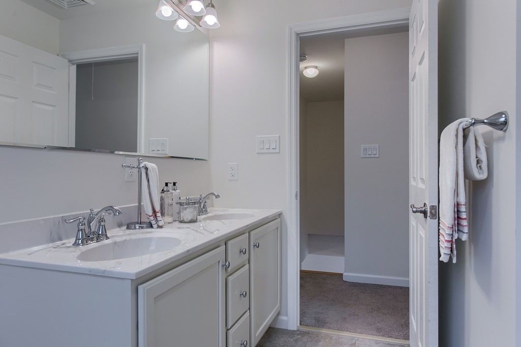 6 Lilian Rd Extension Framingham, MA 01701 - Photo 22 of 30 Gallery Image 22