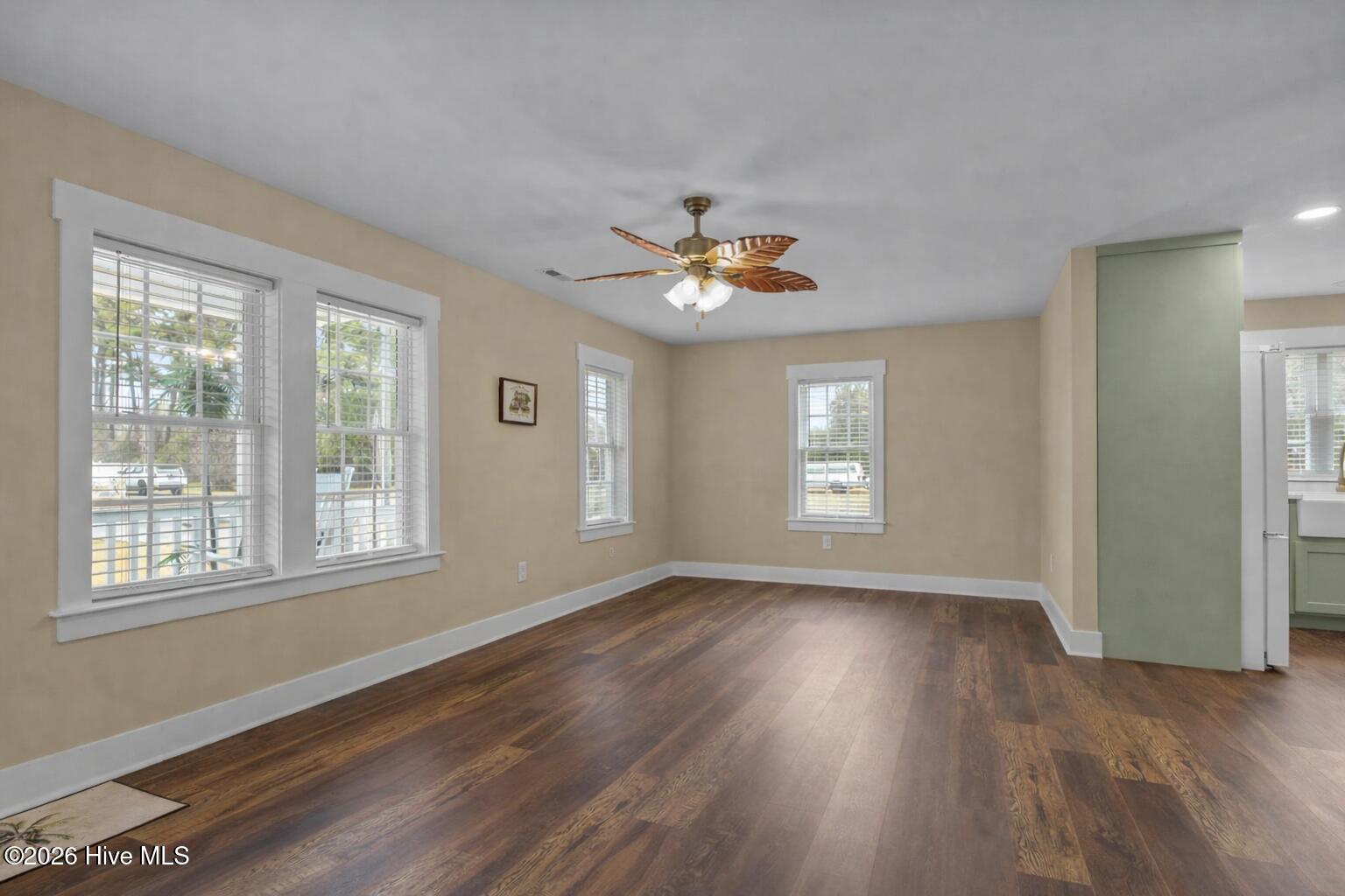 177 Otway Farm Road Beaufort, NC 28516 - Photo 5 of 51 177 Otway - LF Empty VS2