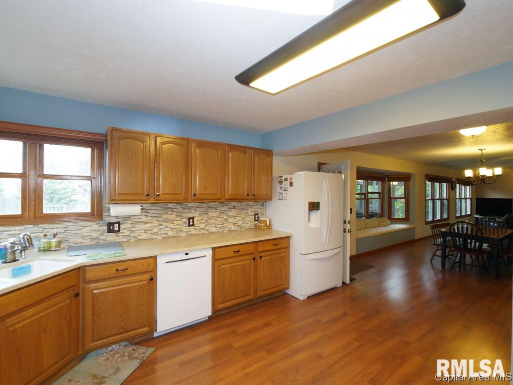 2733 Cronin Drive Springfield, IL 62711 - Photo 12 of 24 Gallery Image 12