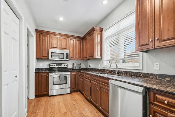 $750,000 | 330 North Sunnyside Avenue, South Bend, IN 46617