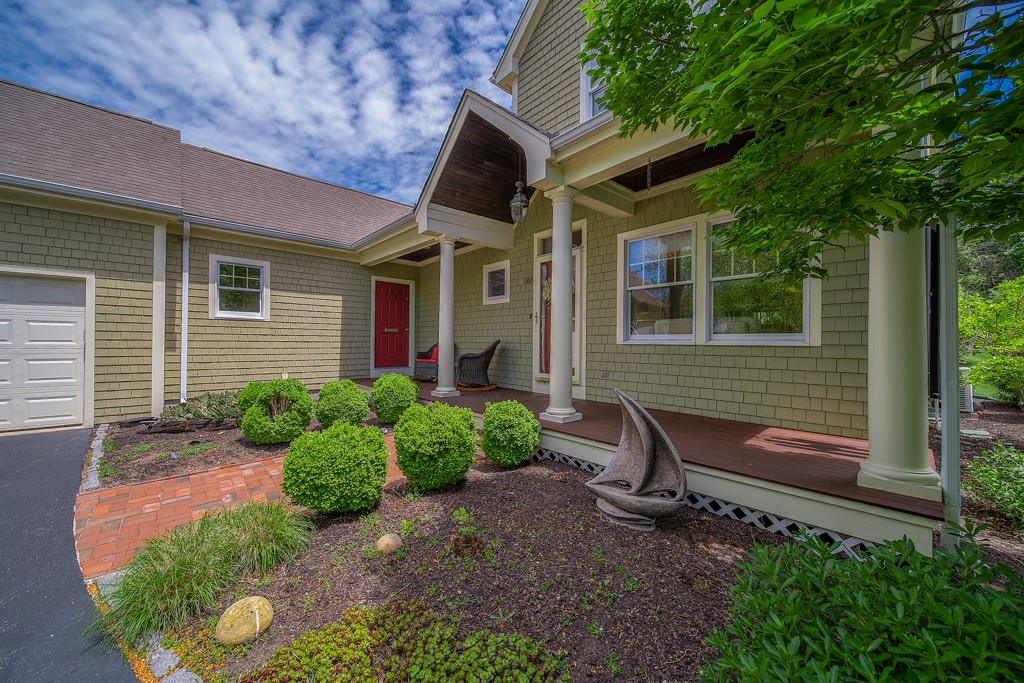 166 Wickford Point Road North Kingstown, RI 02852 - Photo 3 of 50