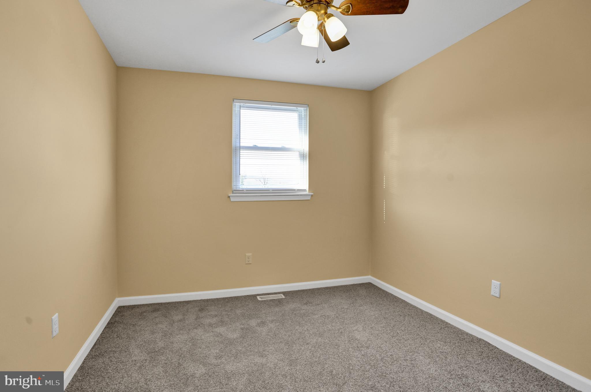 1320 Fox Run Reading, PA 19606 - Photo 16 of 33