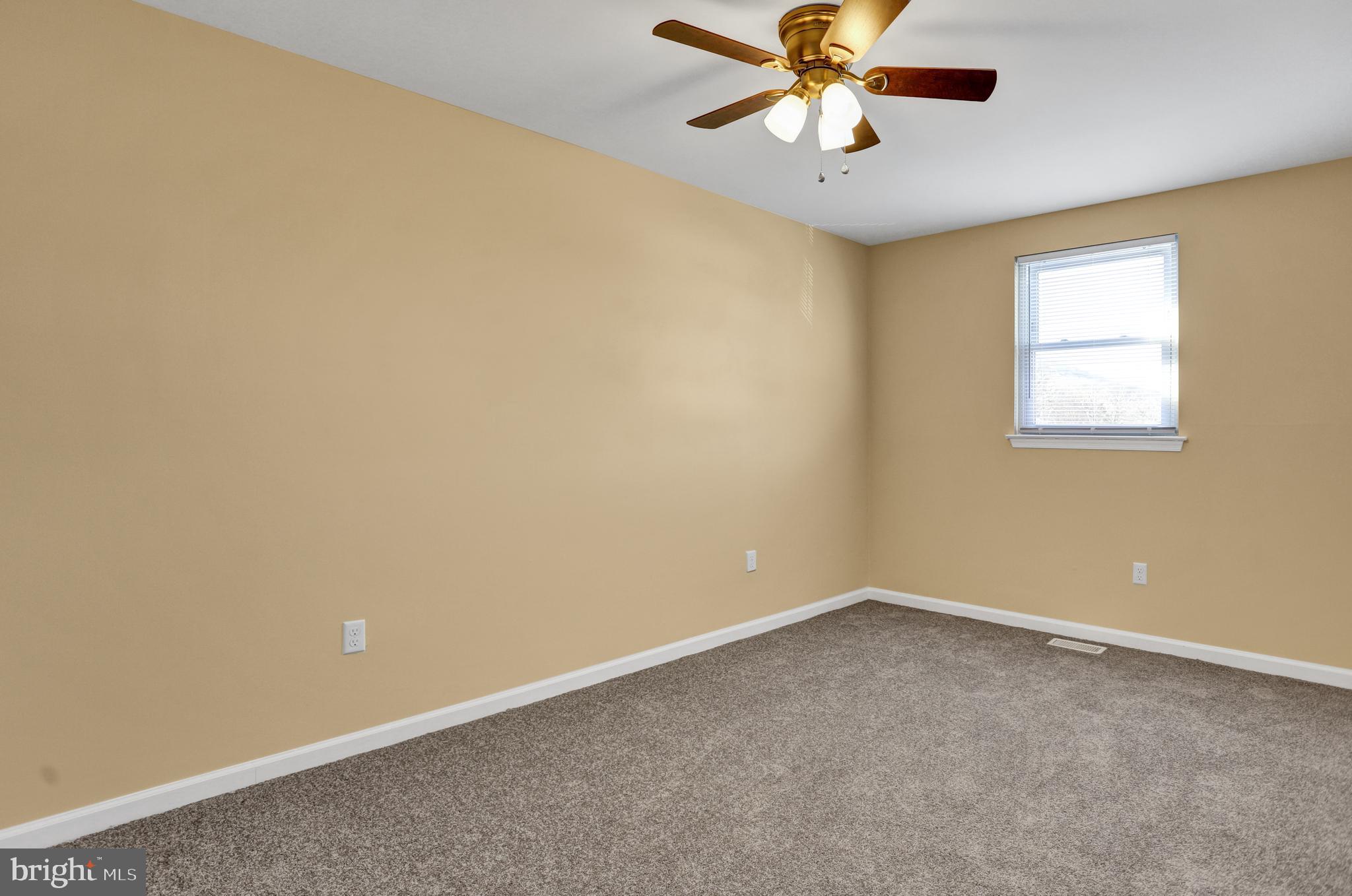 1320 Fox Run Reading, PA 19606 - Photo 19 of 33