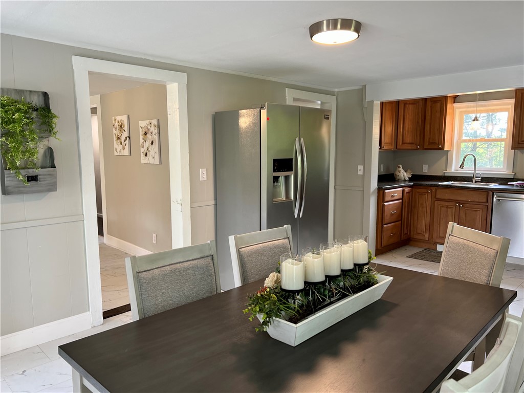 54 Moosup Valley Road Foster, RI 02825 - Photo 6 of 32