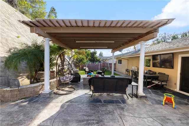 $949,999 | 9434 McLennan Avenue, Northridge, CA 91343