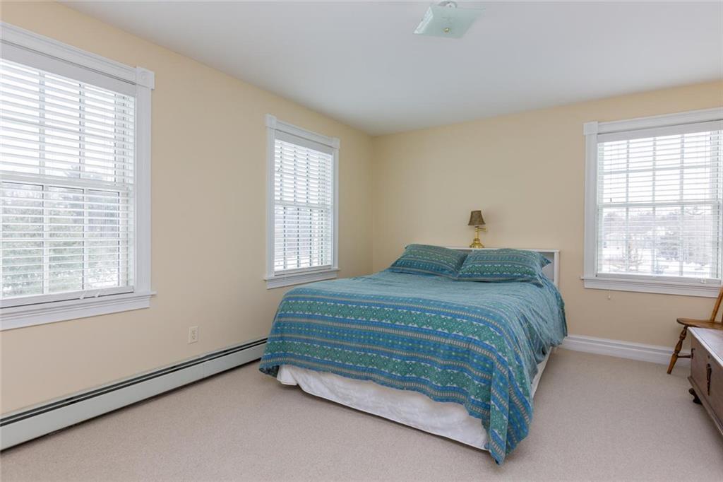 61 Old Field Road Yarmouth, ME 04096 - Photo 25 of 35 Another second floor bedroom.