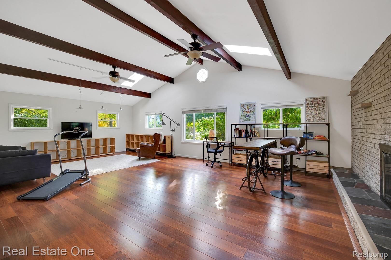 3376 Alpine Road Troy, MI 48084 - Photo 8 of 25 AY2A0226.jpg