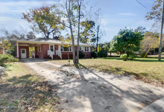 $1,600 | 1311 Beaufort Street, New Bern, NC 28560