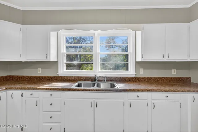 $1,600 | 1311 Beaufort Street, New Bern, NC 28560