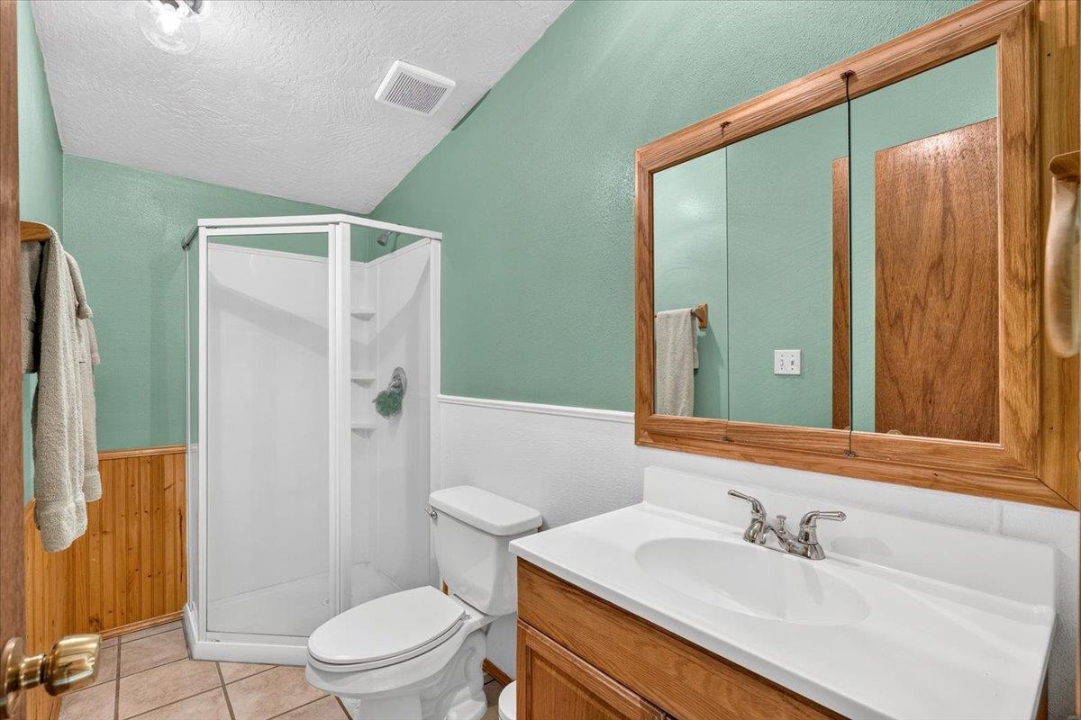 5292 North Shore Diamond Lake Road Newport, WA 99156 - Photo 25 of 40
