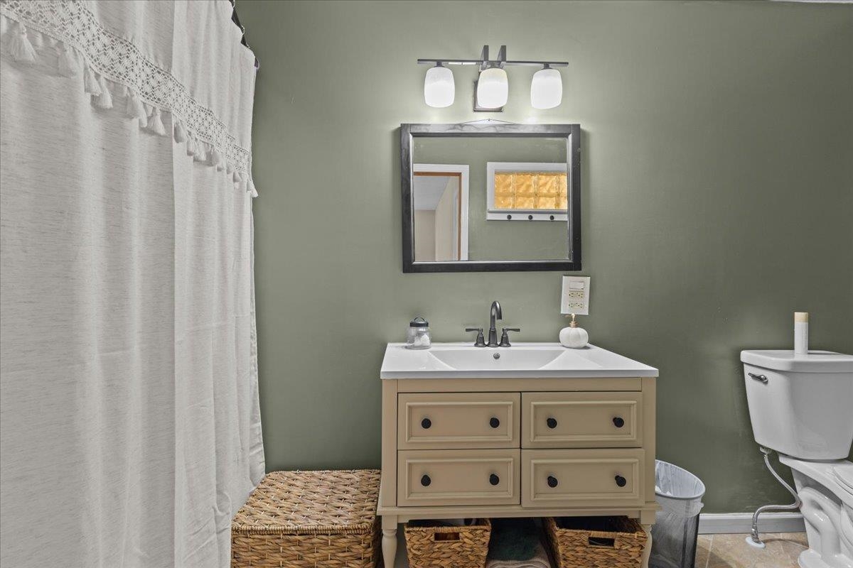 32 Elmer Place Milton, VT 05468 - Photo 22 of 60