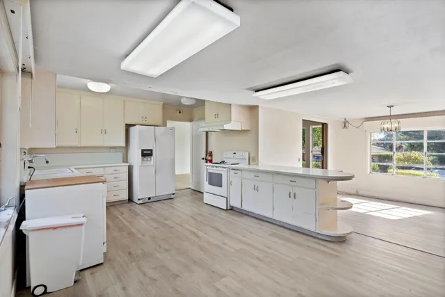 $1,899,000 | 2326 Buena Vista Avenue, Belmont, CA 94002