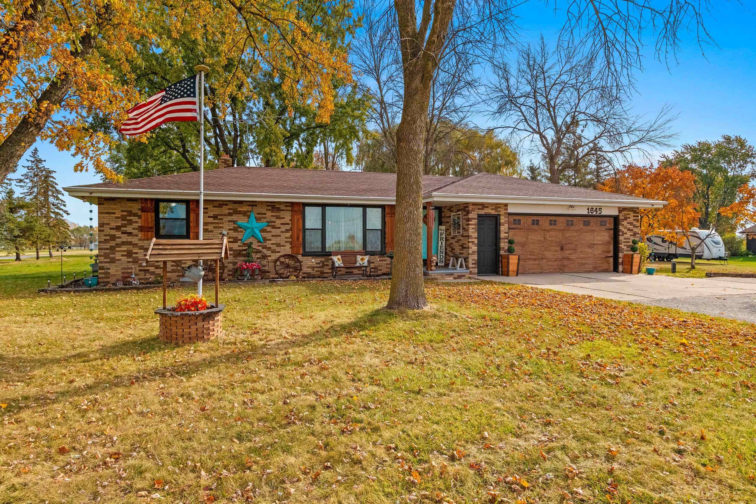 1645 Grandview Road Green Bay, WI 54311 - Photo 1 of 1 Gallery Image 1