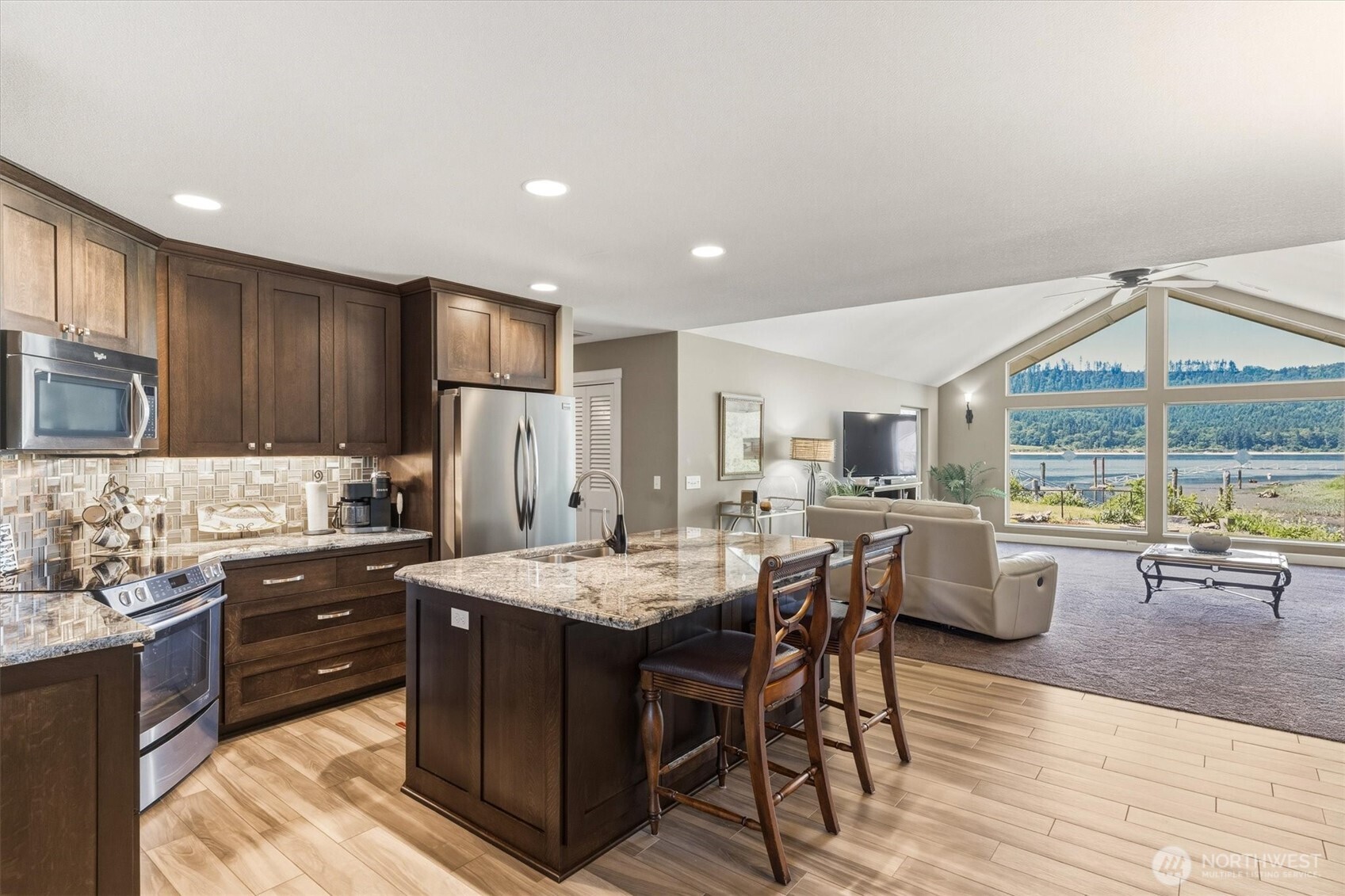 268 South Welcome Slough Road Cathlamet, WA 98612 - Photo 8 of 40