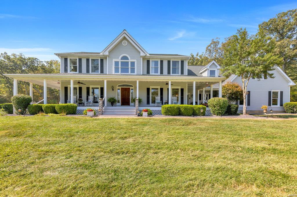 300 Femme Osage Vly Ln