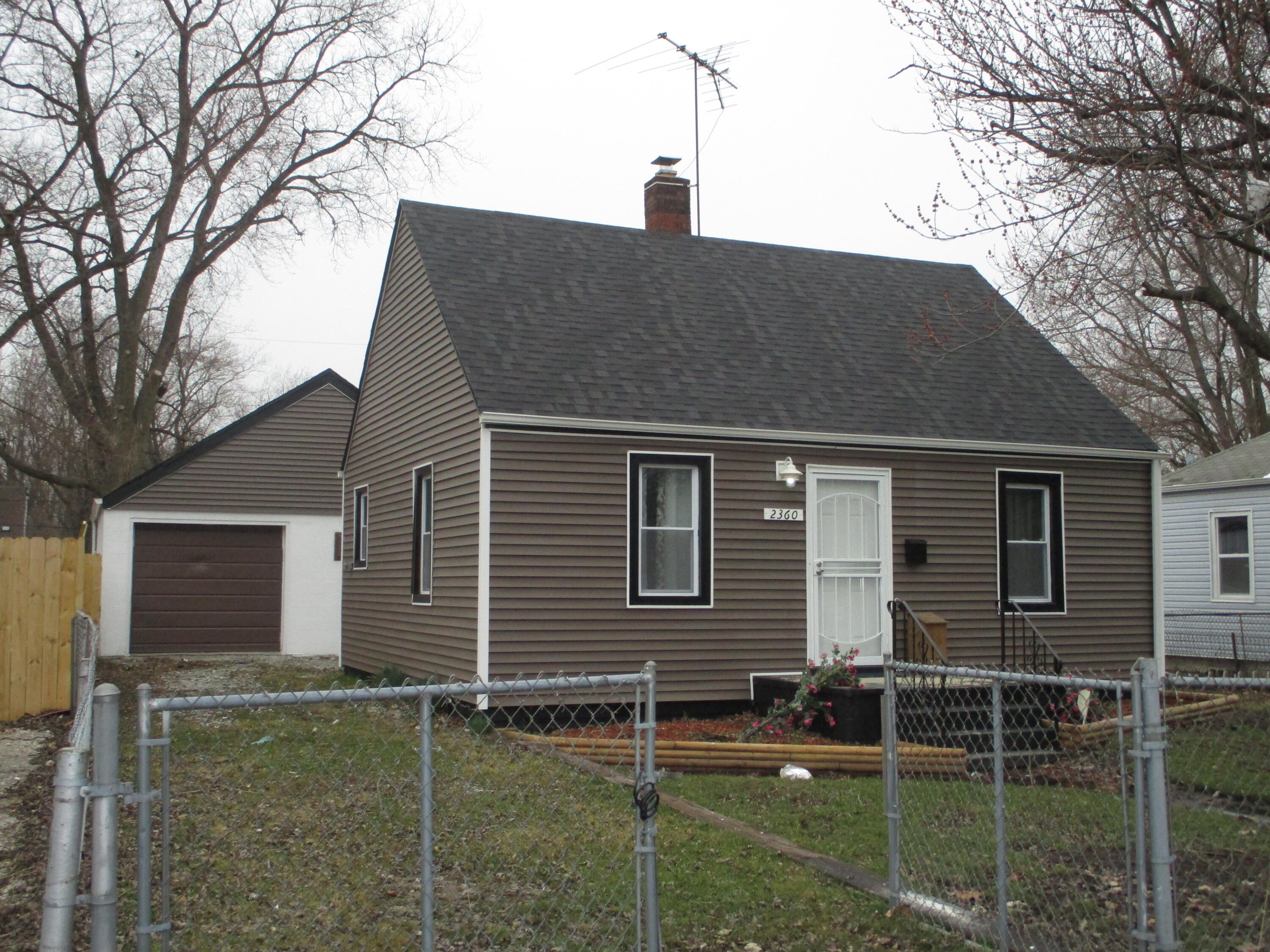 2360 Stevenson Street Gary, IN 46406 - Photo 2 of 11 3000x2250