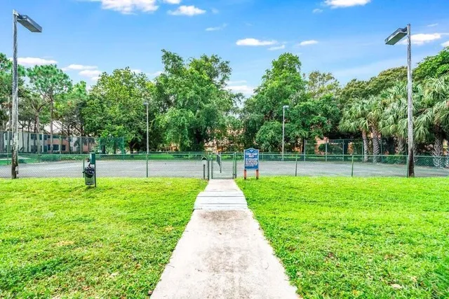 $2,100 | 1275 Crystal Way, Unit K, Delray Beach, FL 33444