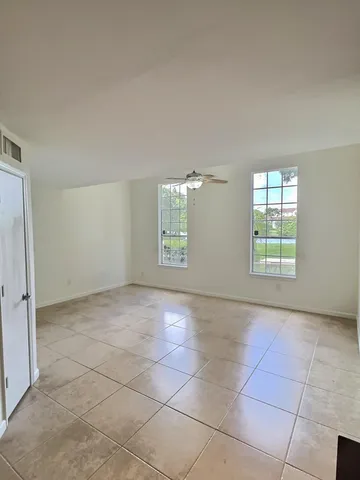 $2,100 | 1275 Crystal Way, Unit K, Delray Beach, FL 33444