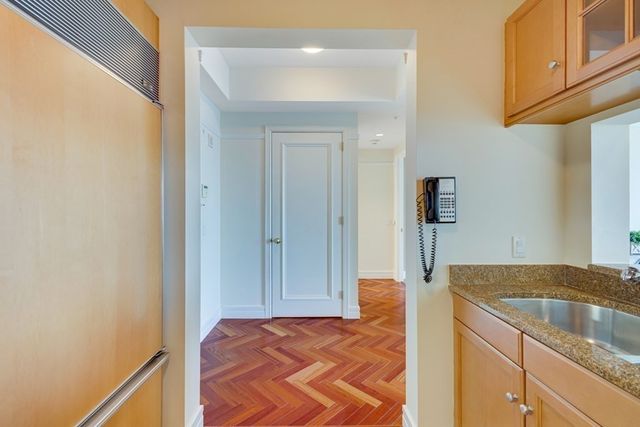 $990,000 | 2 Avery Street, Unit 26A, Boston, MA 02111