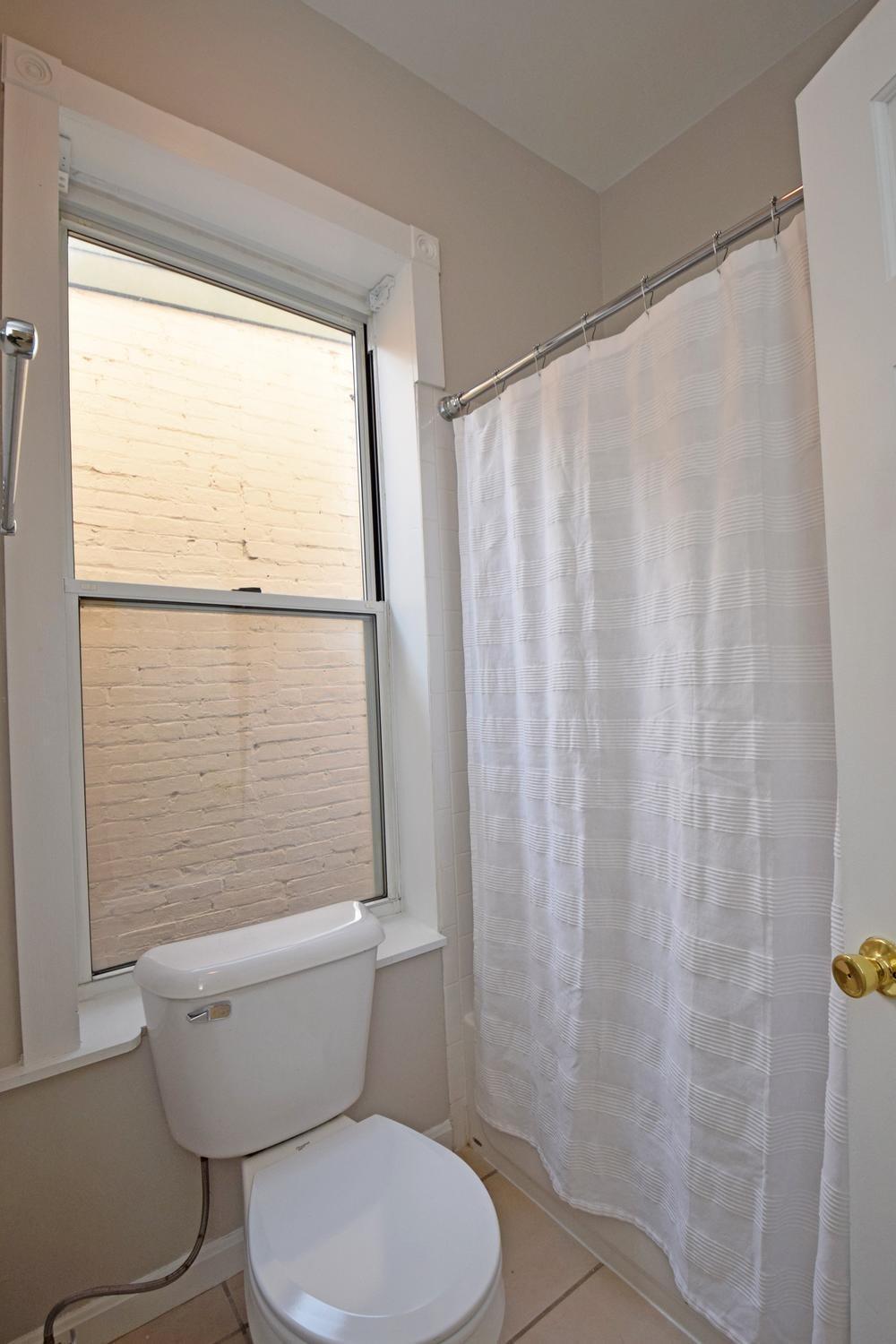 1329 Spring Street Cincinnati, OH 45202 - Photo 18 of 31 Gallery Image 18