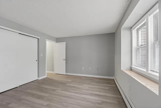 $270,000 | 6 Knights Bridge Drive, Unit J101, Nashua, NH 03063