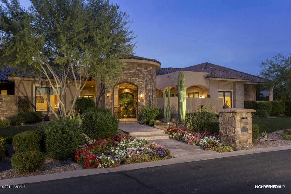 9211 South Terrace Road Tempe, AZ 85284 - Photo 9 of 45 Entrance to Gated Courtyard