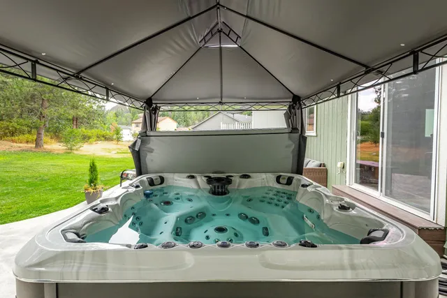 $669,000 | 5981 Blackstone Way, Nine Mile Falls, WA 99026