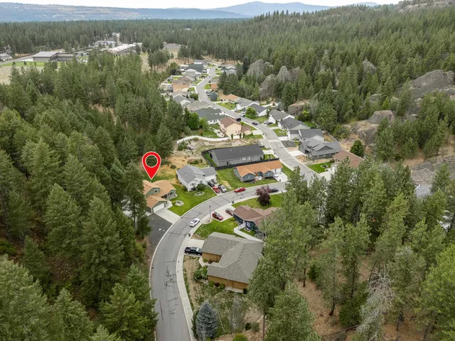 $669,000 | 5981 Blackstone Way, Nine Mile Falls, WA 99026