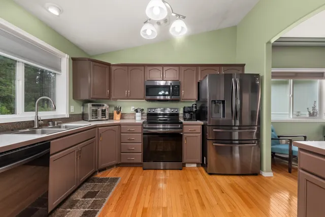 $669,000 | 5981 Blackstone Way, Nine Mile Falls, WA 99026