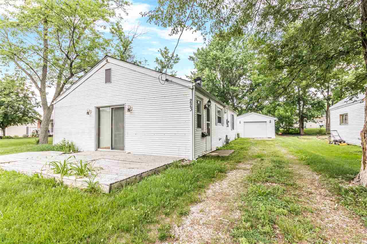 223 Algonquin Road Marquette Heights, IL 61554 - Photo 2 of 34 Gallery Image 2