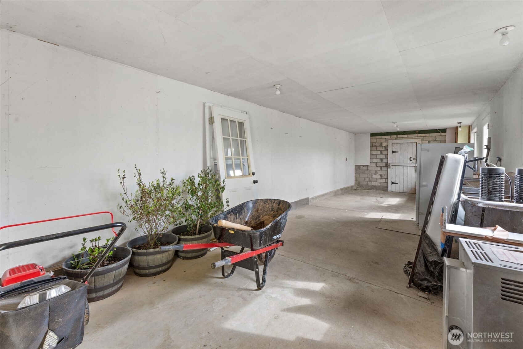 545 Davis Lake Road Morton, WA 98356 - Photo 23 of 32 a living room with furniture and wooden floor