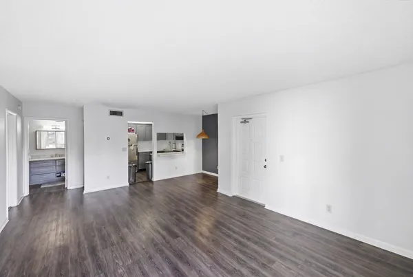 $190,000 | 2702 Southwest Matheson Avenue, Unit 113F1, Palm City, FL 34990