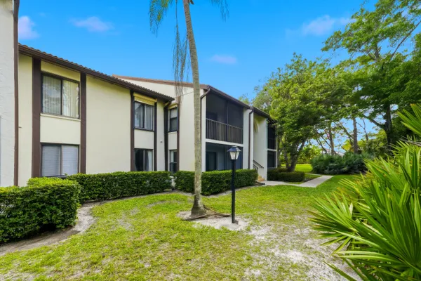 $190,000 | 2702 Southwest Matheson Avenue, Unit 113F1, Palm City, FL 34990