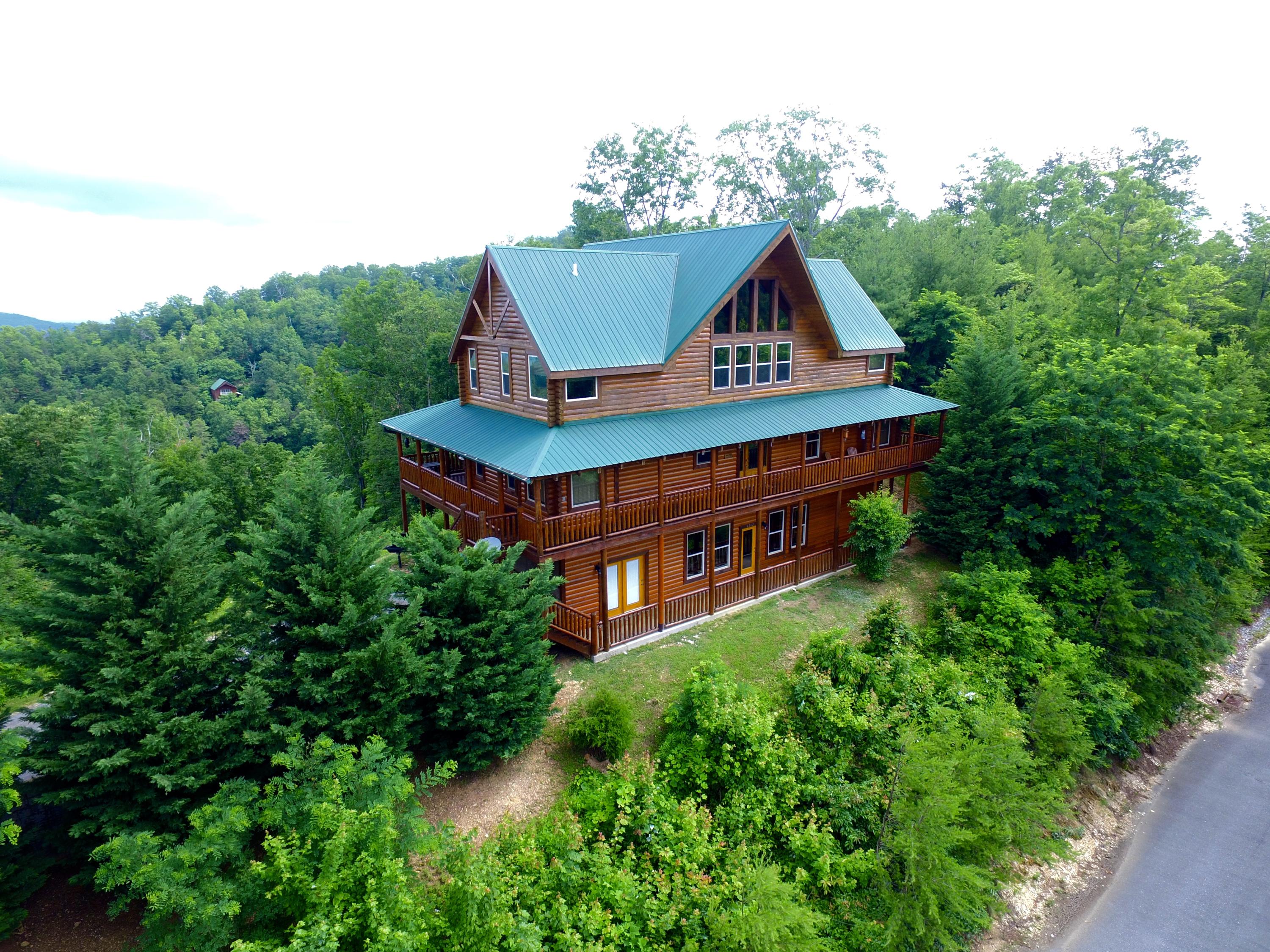 2262 Lone Ridge Drive Sevierville, TN 37862 - Photo 2 of 40 DJI_0004